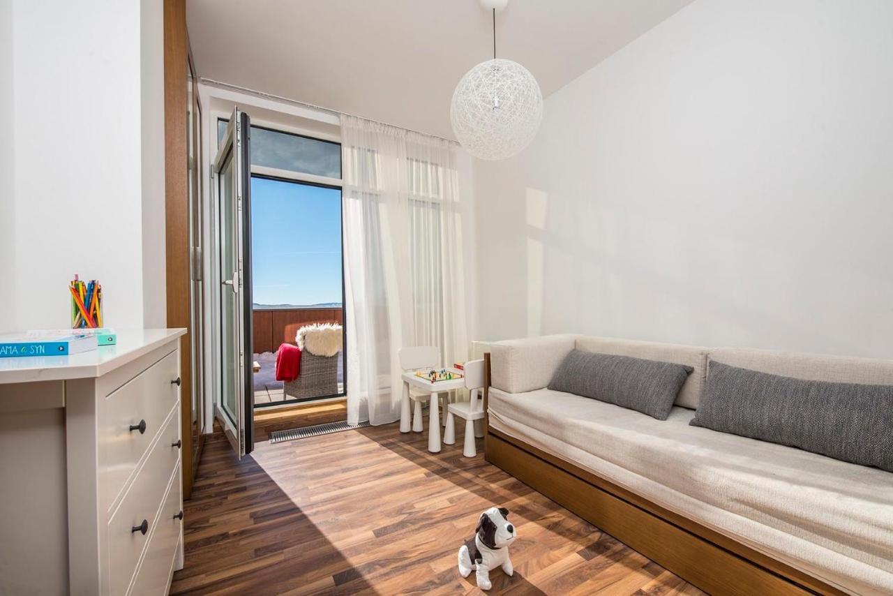 Apartman Viktoria, Apartment House Oliver Štrbské Pleso Exteriör bild